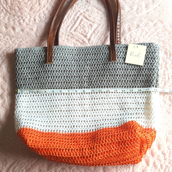 Last One in this Color! Crochet Shopper/Beach Tote - Picture 5 of 5